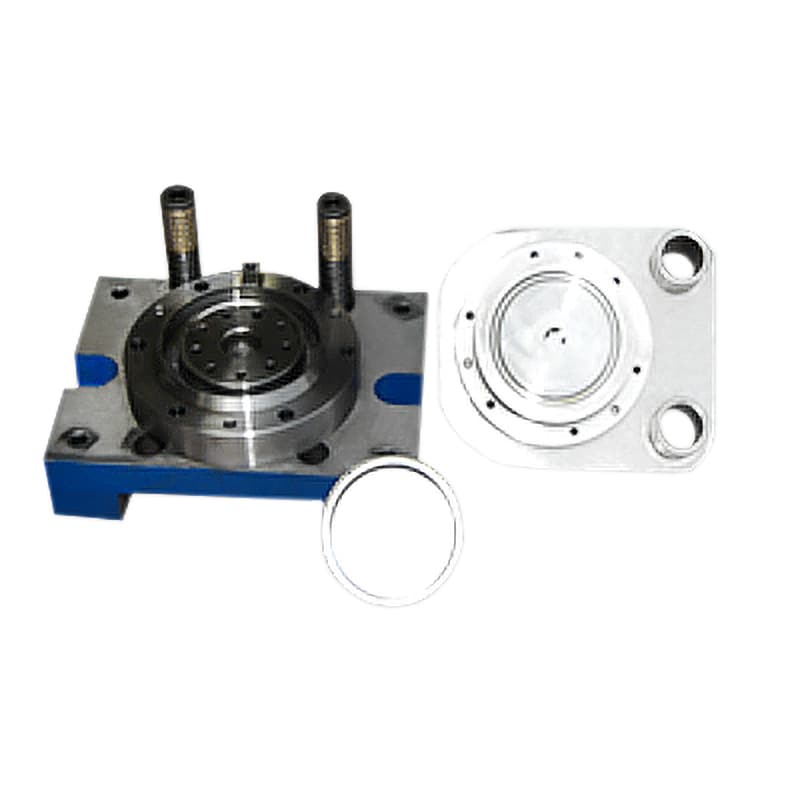 Tank manufacturing mold and tank bottom cover sample